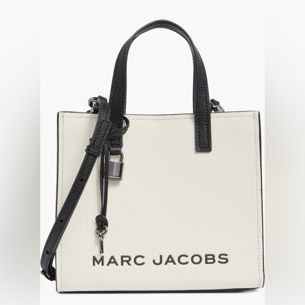 Marc Jacobs bundle Cream and Black Handbag and card holder